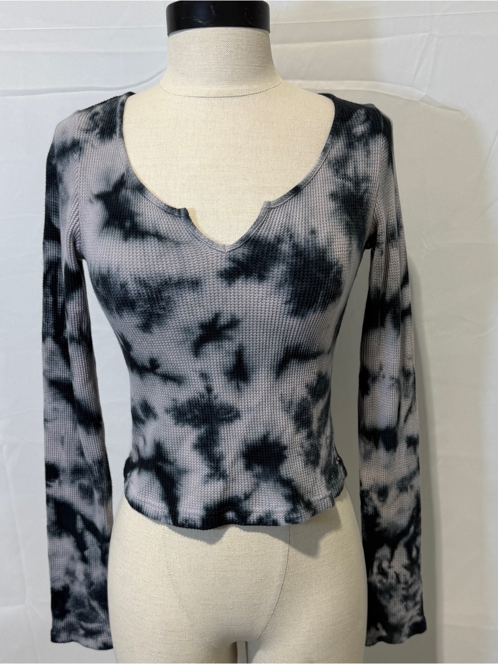 PINK Victoria’s Secret Cropped Thermal Waffle Knit Tie Dye Top, Small